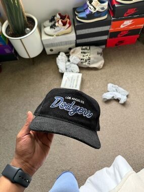 Los Angeles Dodgers Black Corduroy Cap